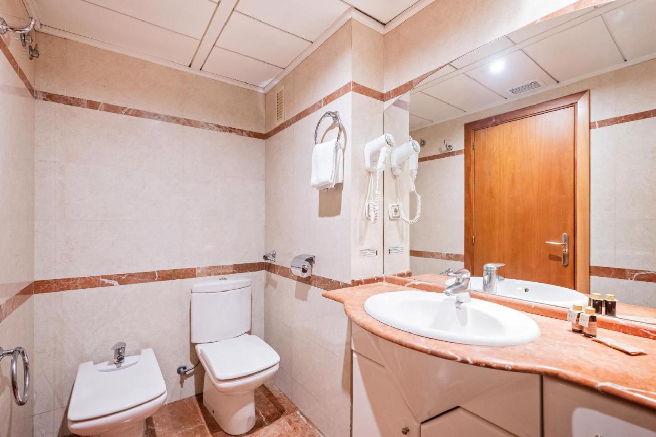 Apartaments Marina - Abapart Barcelona Bagian luar foto